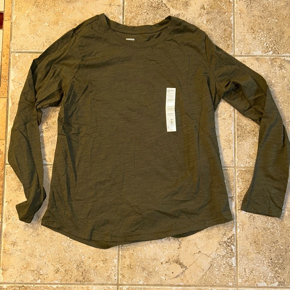 NWT Sonoma Everyday long sleeve tee